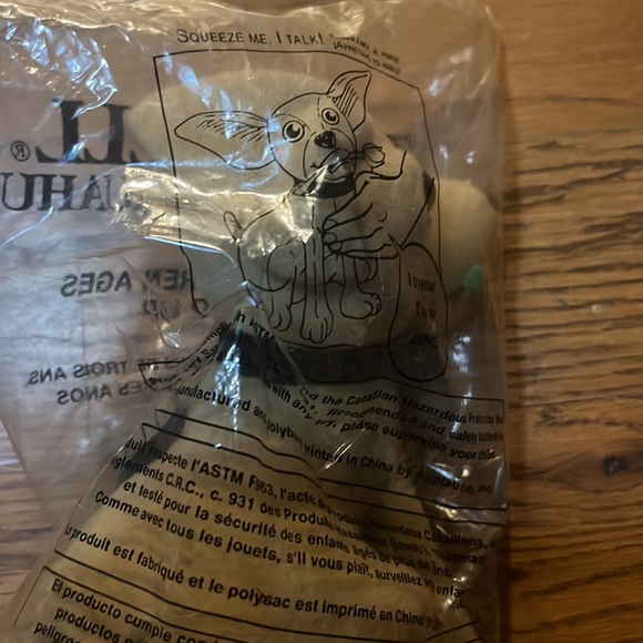 Applause Vintage Taco Bell Talking Chihuahua w/Rose Sealed Plush Doll No Sound - Picture 4 of 8